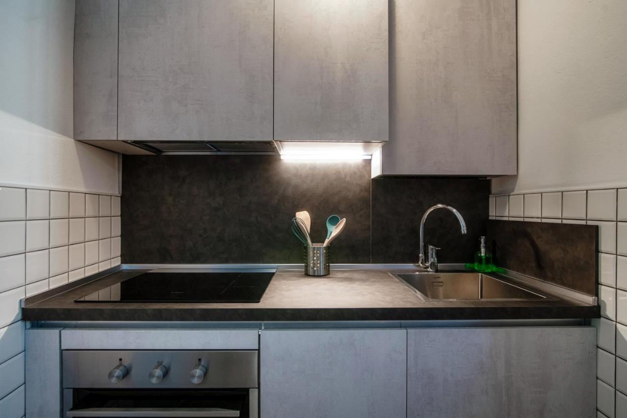 Апартаменти Barbablue Flat - The House Of Travelers Комо Екстер'єр фото